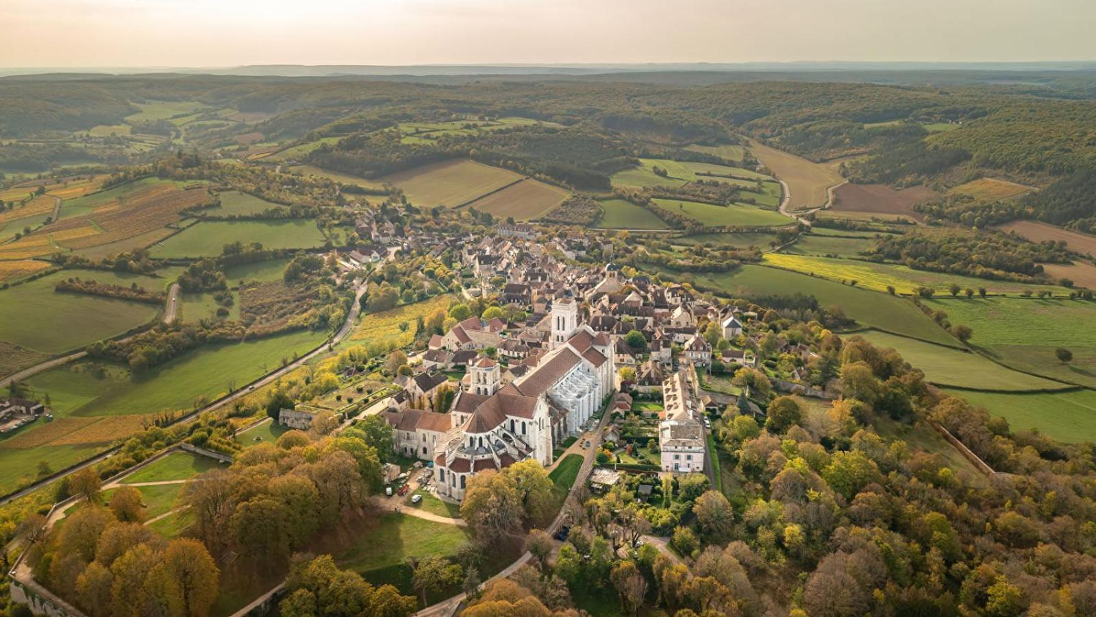 Le Gite Du Sorcier 89 Avallon Bagian luar foto