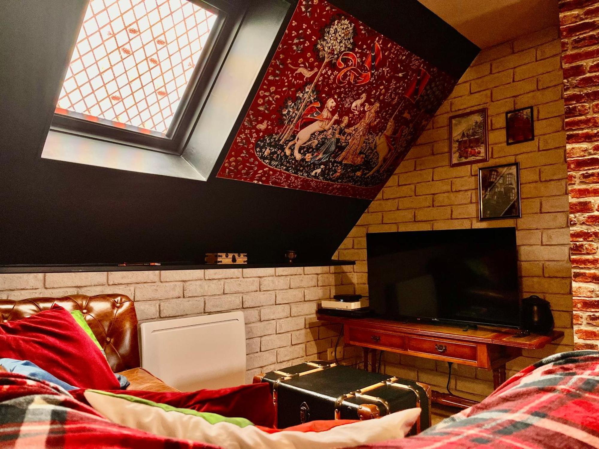 Le Gite Du Sorcier 89 Avallon Bagian luar foto